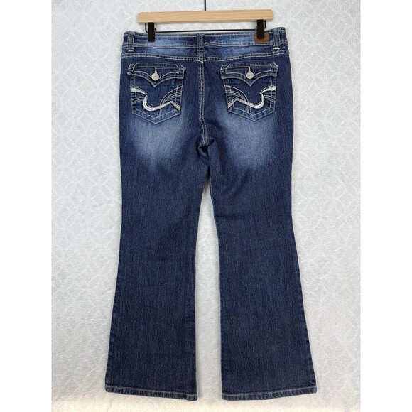 LEI Flare Jeans 15 Short Mid Rise Sophia Hipster Y2K Mallcore Bella Swan Scene - Picture 1 of 16